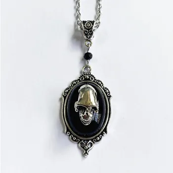 Gotik Kafatası Kolye, Vampir Kafatası Kabartmalı Kristal Kolye, Punk Rock Cadı Cadılar Bayramı Takı Hediye