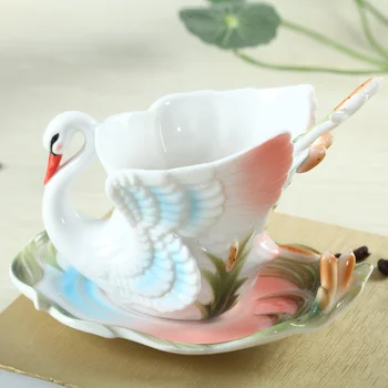 Kişiselleştirilmiş Emaye Porselen Kuğu Kahve fincan tabağı Kaşık El Sanatları Koleksiyon çay bardağı seti Benzersiz Düğün Doğum Günü Hediyeleri